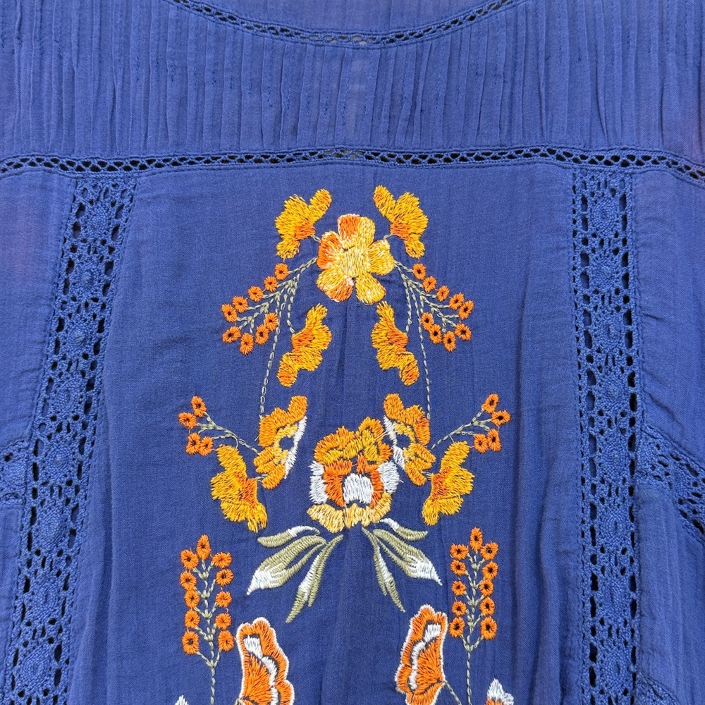 FREE PEOPLE Cornflower Blue Dress with Lace & Embroidered Flowers.